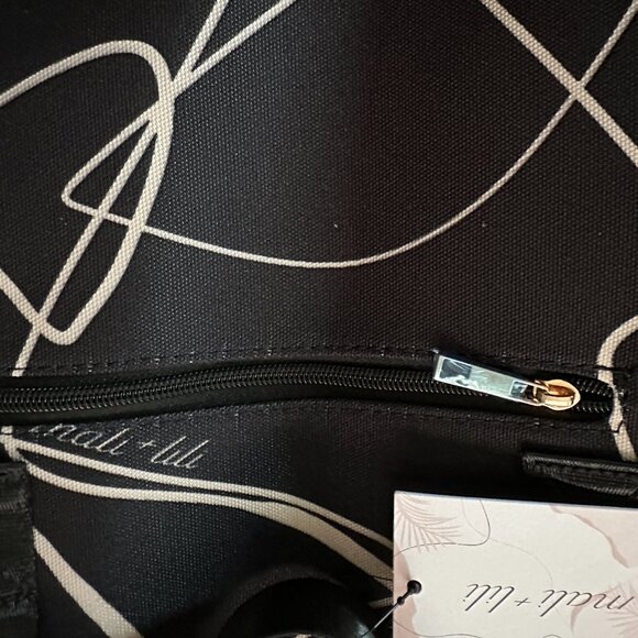 Mali & Lili Black Weekender Bag - NWT - Abstract Print - Picture 7 of 8